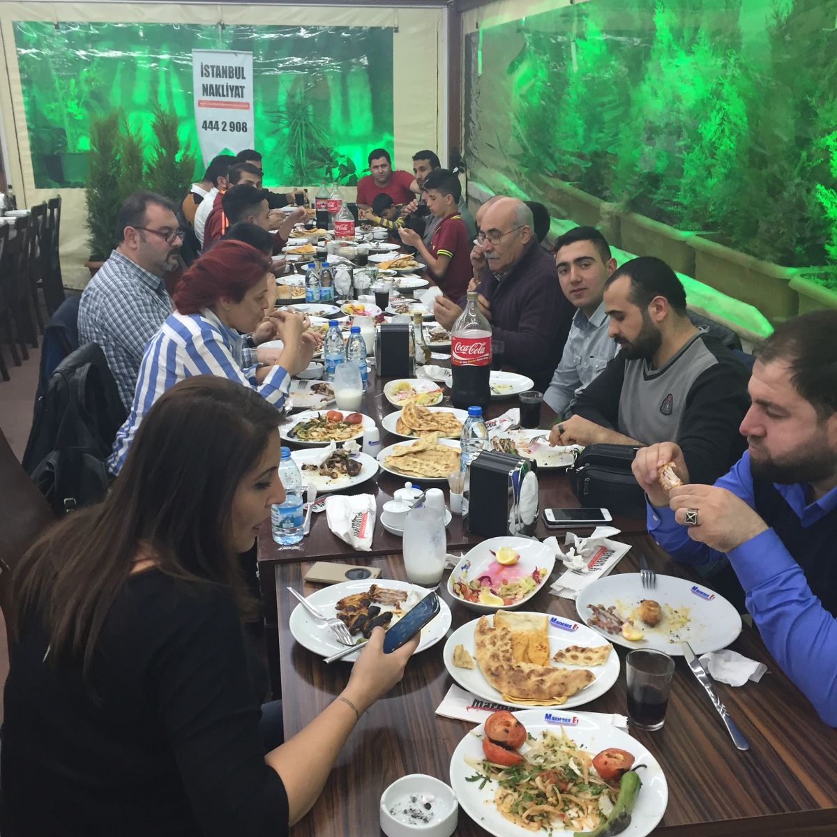 İstanbul Eşya Depolama şirket yemeği